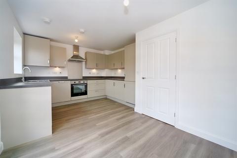 3 bedroom end of terrace house to rent, Sturry CT2