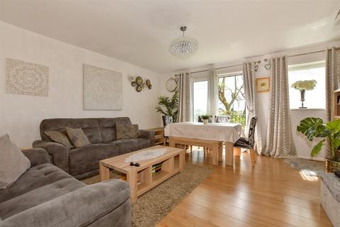 2 bedroom flat for sale, Littlebrook Manorway, Dartford, Kent
