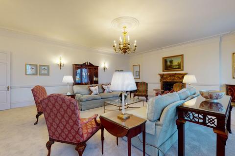 4 bedroom serviced apartment to rent, Hyde Park Gate, Kensington, London SW7, Kensington SW7