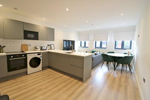3 bedroom flat to rent, Gunnersbury Avenue, London, W5