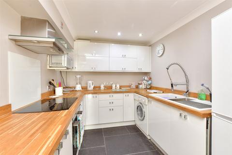 2 bedroom apartment for sale, Alma Road, Reigate, Surrey