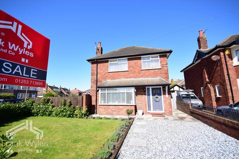 3 bedroom detached house for sale, St Thomas Road, Lytham St Annes, FY8 1JP
