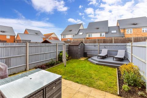 9 Sun Marsh Way, Gravesend, DA12 2FE