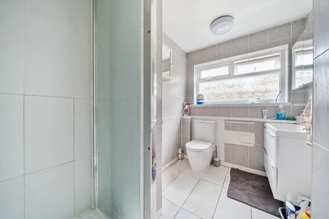 33 Wendover Road, London, SE9 6PF