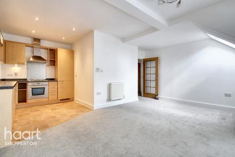 2 bedroom apartment for sale, Govett Avenue, SHEPPERTON