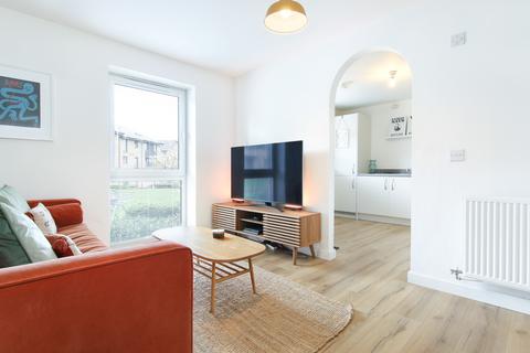 2 bedroom ground floor flat for sale, 1/2 Skylark Place, Portobello, EH15 1AA