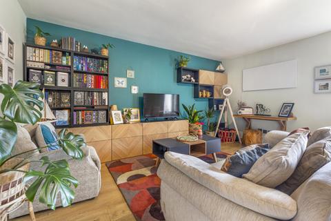 2 bedroom apartment for sale, Forth Court, Riverside, Stirling, FK8