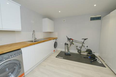 42 Ramsdell Road, Fleet, GU51 1DE