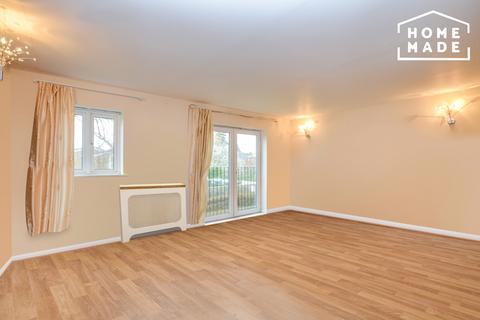 2 bedroom flat to rent, Celandine Grove, Enfield, N14