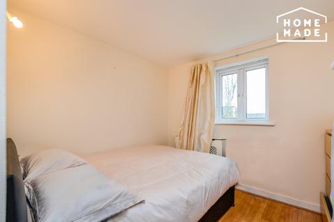 2 bedroom flat to rent, Celandine Grove, Enfield, N14