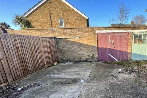 2 Bradenham Road, Hayes, UB4 8LP