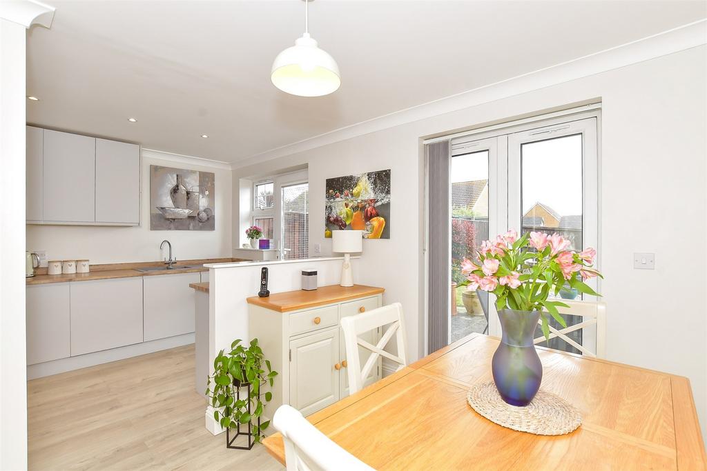 Sylvan Drive, Newport, Isle of Wight 3 bed semidetached house for sale