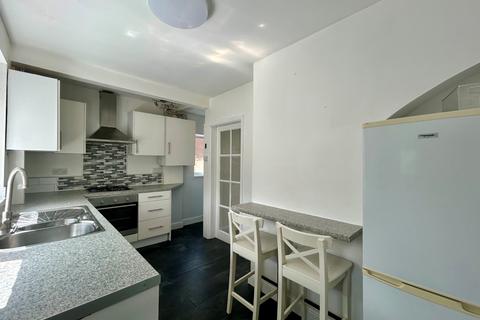 2 bedroom semi-detached house to rent, Osborne Street, Bredbury, Stockport, SK6