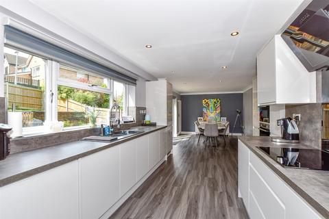 4 bedroom detached house for sale, Sherwood Avenue, Walderslade, Chatham, Kent