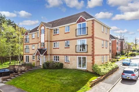 2 bedroom ground floor flat for sale, Dakin Close, Maidenbower, Crawley, West Sussex