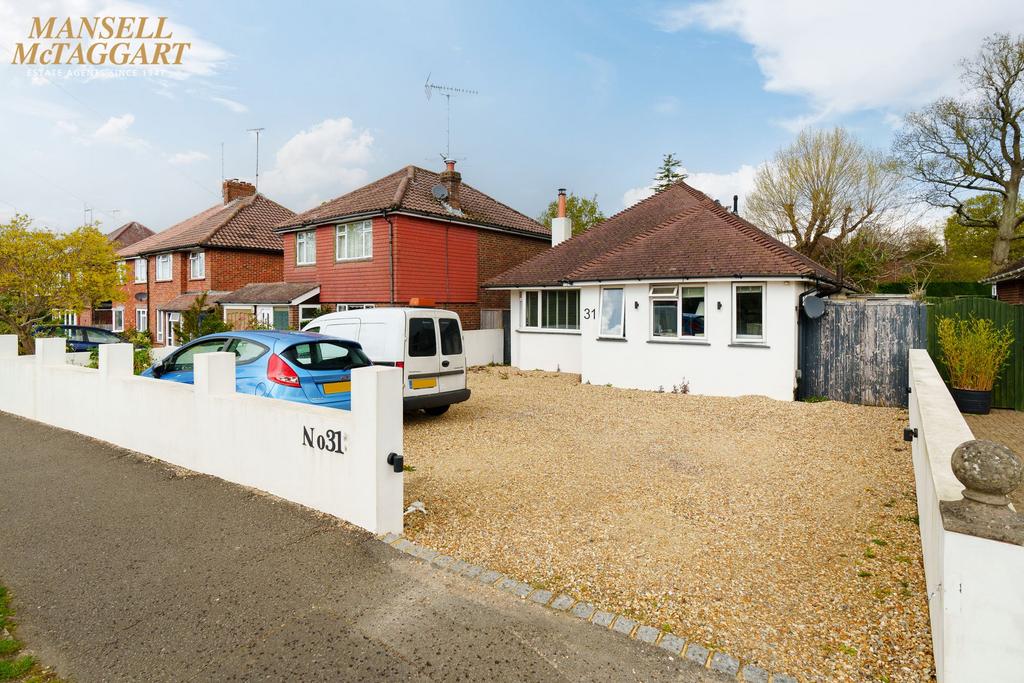 Dale Avenue, Hassocks, BN6 3 bed detached bungalow for sale £525,000