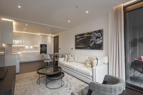 2 bedroom flat to rent, Charles Clowes Walk, London, UK