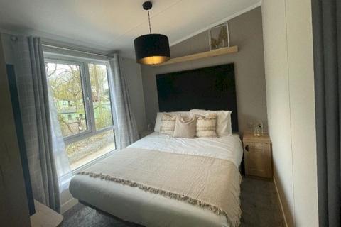 2 bedroom lodge for sale, Hawes Wood, Lake Road LA23