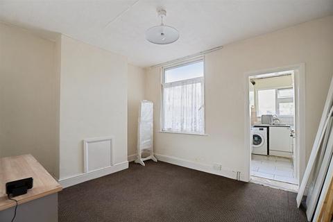 2 bedroom terraced house for sale, Wedderburn Road, Barking, Essex