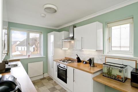 18d Silverknowes View, Edinburgh, EH4 5PY
