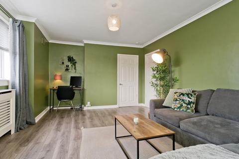 18d Silverknowes View, Edinburgh, EH4 5PY