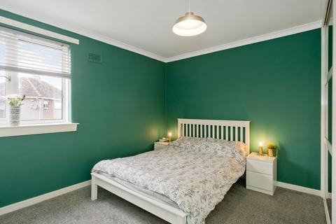 18d Silverknowes View, Edinburgh, EH4 5PY