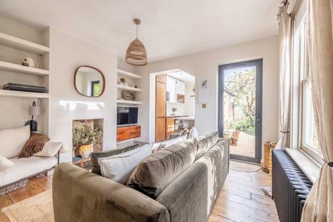 1 Datchet Place, Datchet, Slough, SL3 9EY