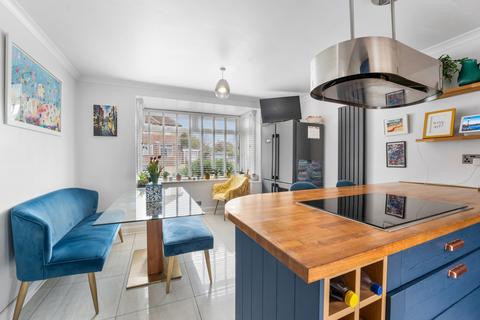 85 Dolphins Road, Folkestone, CT19 5QD