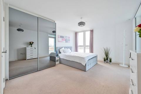 3 bedroom flat to rent, Telegraph Avenue, Greenwich, London, SE10