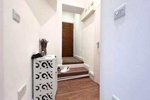 2 bedroom apartment to rent, London SW7