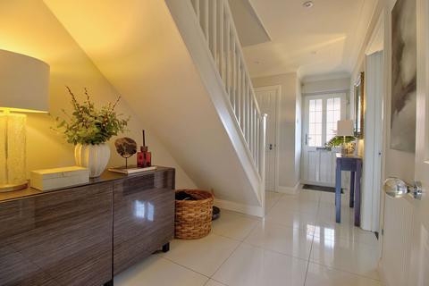 14 Thorn Close, Wokingham, RG41 4SQ