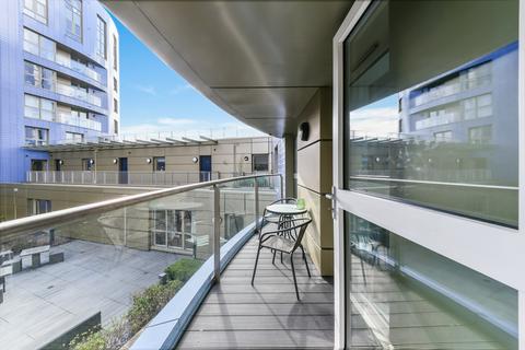 1 bedroom apartment to rent, Finsbury Court, Queensland Terrace, Islington N7