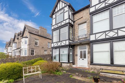 2 bedroom apartment for sale, Flat 2 Broadlands, 12 Church Hill, Arnside, CumbriaLA5 0DF