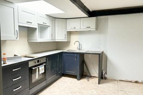 2 bedroom apartment to rent, High Street, Oxfordshire OX16