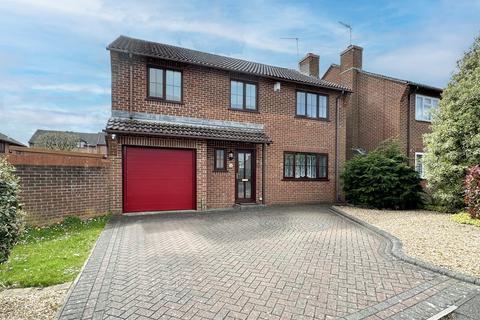 4 bedroom detached house for sale, Clayford Close, West Canford Heath