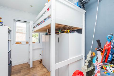 23 Ebbw Vale Road, Irthlingborough, Wellingborough, NN9 5PG