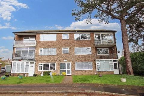 2 bedroom flat for sale, Connaught Gardens East , Clacton on Sea