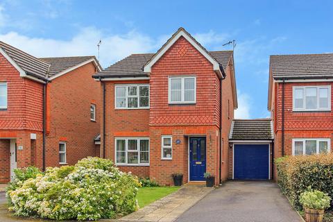 3 bedroom link detached house for sale, Butterfields, Wellingborough NN8