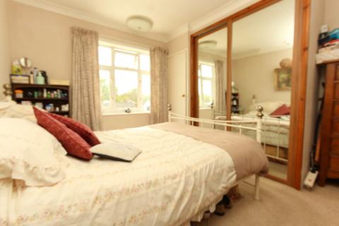 3 bedroom semi-detached house for sale, Gillitts Road, Wellingborough NN8