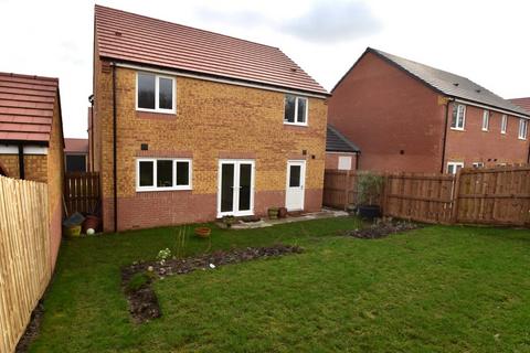 4 bedroom detached house to rent, Brass Thill Way, Greencroft, Stanley