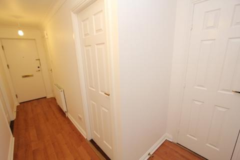 2 bedroom flat to rent, Walton Street, Shawlands G41