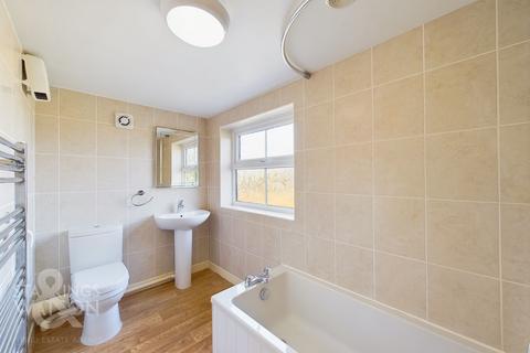 The Cottage Chapel Hill, Woodton, Bungay, NR35 2NX