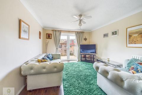 2 bedroom terraced house for sale, Silverbank, Chatham ME5