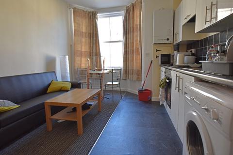 2 bedroom flat to rent, Burns Street, Nottingham