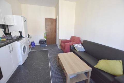 2 bedroom flat to rent, Burns Street, Nottingham