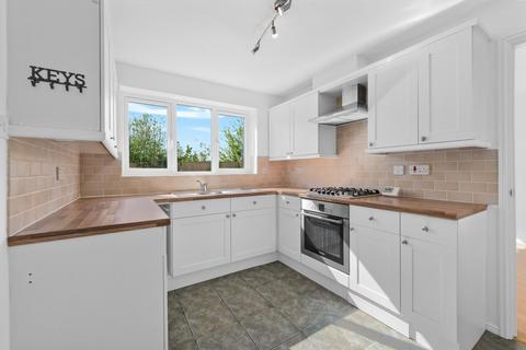 8 Ashleigh Close, Saltney, Chester, CH4 8LT