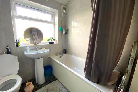 3 bedroom terraced house for sale, Enmore Road, Southall