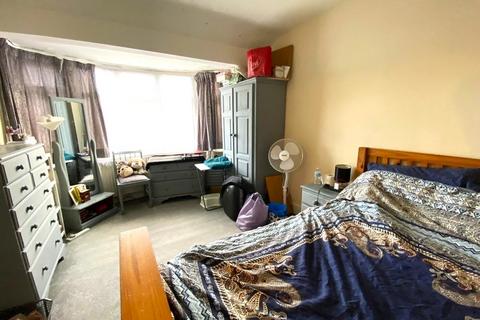 48 Enmore Road, Southall, UB1 2PG
