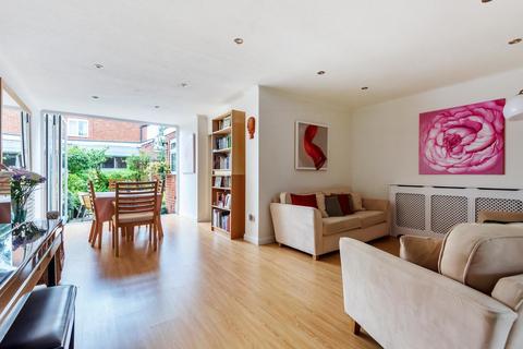 3 bedroom terraced house for sale, Esher Avenue, Walton-On-Thames, KT12