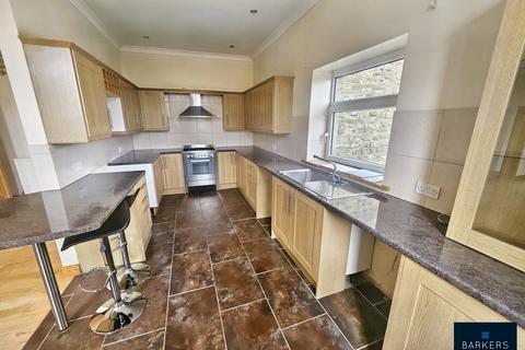 4 bedroom maisonette for sale, Oxford Road, Gomersal